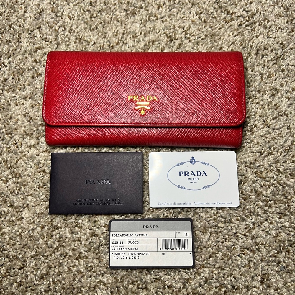 PRADA Red Leather Saffiano Wallet 1MH132